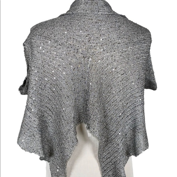 YA Los Angeles, Silver Shrug jacket with cap sleeves - Picture 3 of 5